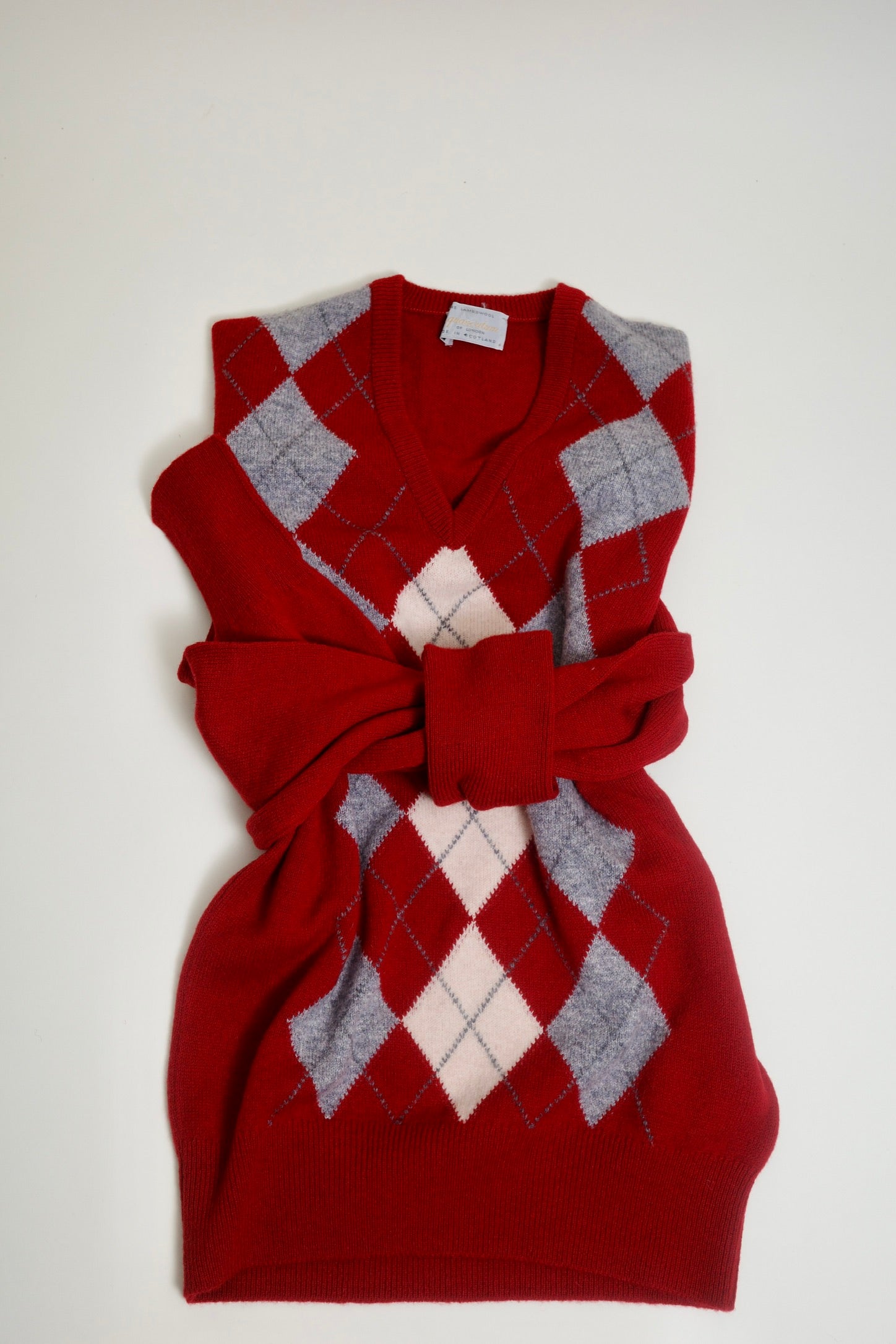 The Argyle V-Neck in Red