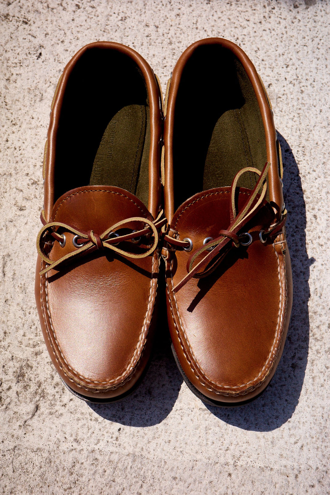 The Canoe Moccasin - In Stock